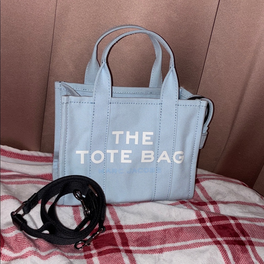NWOT SPECIAL EDITION CANVAS Marc Jacobs Sky Blue Tote Bag - Picture 1 of 4